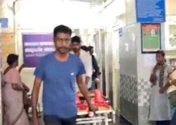 ദു:ഖവെള്ളിയാഴ്ച കുരിശുമല കയറാൻ പോയ ജീപ്പ് താഴ്ചയിലേക്ക് മറിഞ്ഞു, എട്ടുപേർക്ക് പരുക്ക്, ഒരാളുടെ നില​ ​ഗുരുതരം