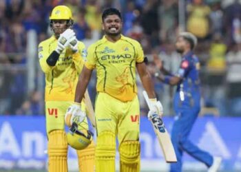 മുംബൈയുടെ പക്കൽ അഞ്ച് പ്രധാന ബൗളർമാർ, അവസാന ഓവറുകളിൽ ഹർദിക്കിന് പുതിയൊരു ബൗളറെ പന്തേൽപ്പിക്കേണ്ടിവരും… കൃത്യമായി വല വിരിച്ച് അവൻ കാത്തിരുന്നു ആ ആറാമനായി… 20-ാം ഓവറിൽ സഞ്ജു അക്കീലിനോട് പറഞ്ഞത് ഒന്നു മാത്രം ആ ഓവറിലെ ആറ് പന്തുകളും എനിക്ക് തന്നെ നേരിടണം… ‌‌ഇവനെല്ലേ ശരിക്കും ക്യാപ്റ്റൻ