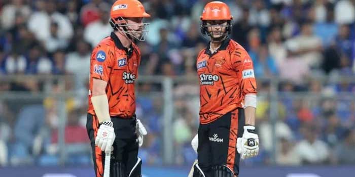 റിക്കിൾട്ടണിന്റെ സെഞ്ചുറിക്കും മുംബൈയെ രക്ഷിക്കാനായില്ല, നീലപ്പട 243 മുന്നോട്ട് വച്ചപ്പോൾ ഓറഞ്ച് പട എട്ട് പന്ത് ബാക്കിവച്ച് പുഷ്പം പോലെ മറികടന്നു!! സൺ റൈസേഴ്സിന് ആറ് വിക്കറ്റ് ജയം