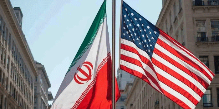 ചർച്ചയ്ക്കില്ലെന്ന നിലപാടിൽ നിന്നും തെല്ലിട മാറാതെ ഇറാൻ: ‘അമേരിക്കയുടെ ഭീഷണികൾക്കു വഴങ്ങില്ല; പുതിയ ‘യുദ്ധ തന്ത്രങ്ങൾ’ പുറത്തെടുക്കാൻ മടിക്കില്ല’