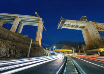 പശ്ചിമേഷ്യയിലെ ഉയർന്ന പാലം തകർത്ത് യുഎസ്; പ്രതികാരമായി അമേരിക്കൻ പോർവിമാനം ആക്രമിച്ചെന്ന് ഇറാൻ