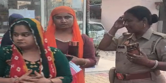 ഭർത്താവിനെ ജാമ്യത്തിലിറക്കാൻ ഭാര്യമാർ രണ്ട്; തമ്മിൽ കണ്ടതും അവരിരുവരും തമ്മിൽ തർക്കം, തെറി, ബഹളം, കയ്യാങ്കളി; അവസാനം കെട്ടിയോൻ പുറത്തേയ്ക്കും കെട്ടിയോളുമാർ അകത്തും