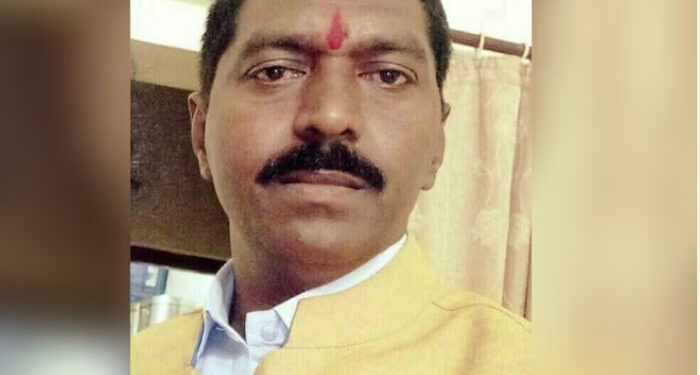 നിങ്ങൾ വളരെ സുന്ദരിയാണ്,  മകളും തീർച്ചയായും സുന്ദരിയായിരിക്കും, അവളെ എന്റെ അടുത്തേക്ക് അയച്ചാല്‍ പതിനായിരും രൂപ തരാം, കസ്റ്റഡിയിലെടുത്ത സ്ത്രീയോട് മോശമായി പെരുമാറിയ എഎസ്ഐക്ക് സസ്പെന്‍ഷന്‍