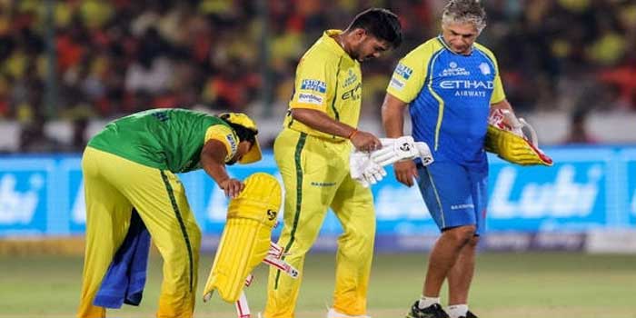 ചെന്നെെ പരുക്കിന്റെ പിടിയിൽ!! ആയുഷിന്റെ പരുക്ക് എത്രത്തോളം ​ഗൗരവമെന്ന് ഇന്നറിയാം, ബാറ്റിംഗിൾ ധോണി സംതൃപ്തൻ, പക്ഷെ വിക്കറ്റുകൾക്കിടയിലെ ഓട്ടത്തിൽ ആത്മവിശ്വാസം വീണ്ടെടുക്കേണ്ടതുണ്ട്, എപ്പോൾ കളത്തിനിറങ്ങാനാകുമെന്ന് പറയാനാകില്ല, ഖലീൽ അഹമ്മദിനു പകരക്കാരനെ തേടുന്നു