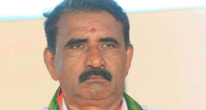 എനിക്കാവില്ല പൂരം ആഘോഷിക്കാൻ…  ആർപ്പോ വിളിക്കേണ്ടവർ മുണ്ടത്തികോട് പാടത്ത് മാംസ കഷണങ്ങളായി ഉറുമ്പരിക്കുമ്പോൾ എനിക്കാവില്ല, പാണ്ഡിമേളവും ഇലഞ്ഞിത്തറ മേളവും എനിക്ക് ആസ്വദിക്കാനാവില്ല- ബി ഗോപാലകൃഷ്ണൻ