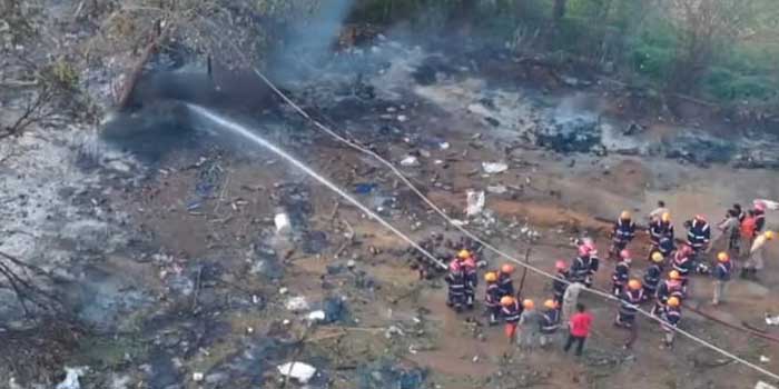 ഉച്ചയ്ക്ക് ജോലി ചെയ്യുന്ന സ്ഥലത്തേക്ക് പറഞ്ഞിരുന്നത് 40 ഊണുകൾ, അതിനാൽ ദുരന്തത്തിൽ 30-40 ഓളം പേർ പെട്ടിട്ടുണ്ട്!! തെരച്ചിലിനിടെ പാടത്ത് രണ്ട് മൃതദേഹങ്ങൾ കൂടി…മൃതദേഹാവശിഷ്ടങ്ങൾ കണ്ടെത്താൻ കെഡാവർ നായകൾ, DNA സംഘം തൃശൂരിൽ, തിരിച്ചറിയാൻ പറ്റാത്ത മൃതദേഹങ്ങളിൽ DNA പരിശോധന