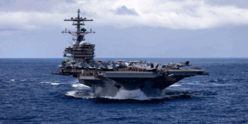 ഹൊർമൂസിൽ മാത്രമല്ല, കടൽ വെള്ളത്തിലിറങ്ങാൻ ഇറാനെ സമ്മതിക്കില്ല; സമുദ്രനിരീക്ഷണം ശക്തമാക്കി യുഎസ് സൈന്യം;  ഇന്ത്യൻ മഹാസമുദ്രത്തിൽ നിലയുറപ്പിച്ച് യുഎസ്എസ് ജോർജ് എച്ച് ഡബ്ല്യു ബുഷ്