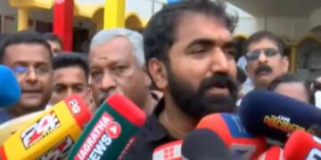 ഇന്ന് ഏറ്റവും വേദനയുള്ള ദിവസം, പണി തീരാത്ത സിവിൽ സ്റ്റേഷന് എന്റെ പിതാവിന്റെ പേരിട്ടു, ഇങ്ങനെ ഞങ്ങളെ അപമാനിക്കണോ? പണി തീരാത്ത സ്ഥാപനത്തിന് അദ്ദേഹത്തിന്റെ പേരിടണോ? അദ്ദേഹത്തിന്റെ മരണശേഷവും ഞങ്ങളെ വേട്ടയാടി… ഒരു സംശയവും വേണ്ട പുതുപ്പള്ളിയുടെ മനസി, കേരളത്തിന്റെ മനസിനേറ്റ മുറിവാണത്… കറുപ്പണിഞ്ഞെത്തി ചാണ്ടി ഉമ്മൻ