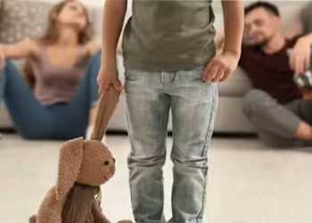 മലപ്പുറം- പാലക്കാട് സ്വദേശികളായ മാതാപിതാക്കൾ ലഹരിയിൽ, വിശന്നു പൊരിഞ്ഞ് ഒന്നര വയസുകാരൻ കുഞ്ഞ് അവശനിലയിൽ ഹോട്ടൽ മുറിയിൽ!! വിവരമറിഞ്ഞെത്തിയ ശിശുക്ഷേമ സമിതി ഏറ്റെടുത്ത് പരിചരണ കേന്ദ്രത്തിലേക്ക് മാറ്റി… കെട്ടുവിട്ടതോടെ കുട്ടിയെ തിരിച്ചുകിട്ടണമെന്നാവശ്യപ്പെട്ട് 24 കാരനും 21 കാരിയും രം​ഗത്ത്, കുട്ടിയുടെ സംരക്ഷണം ഉറപ്പാക്കിയ ശേഷം തീരുമാനം- അധികൃതർ