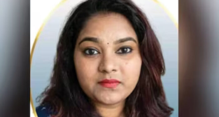 കുഞ്ഞിന്റെ ഡയപ്പർ കത്തിക്കുന്നതിന് ഗ്യാസില്‍ നിന്നും തീ എടുക്കുന്നതിനിടെ വസ്ത്രത്തിലേക്ക് പടര്‍ന്നു, 26കാരിക്ക് ദാരുണാന്ത്യം