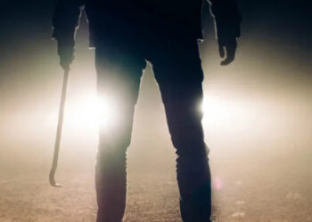 മരണവീട്ടില്‍ ഉച്ചത്തില്‍ സംസാരിച്ചത് ഇഷ്ടപ്പെട്ടില്ല,  വീട്ടില്‍ അതിക്രമിച്ച് കയറി  തെറി അഭിഷേകം, പിന്നാലെ സഹോദര ഭാര്യയെയും ബന്ധുക്കളെയും കുത്തി വീഴ്ത്തി യുവാവ്, തടയാനെത്തിയ അയല്‍വാസിക്കും പരിക്ക്