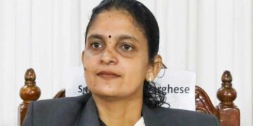 എനിക്ക് ഇതുവരെ നീതി ലഭിച്ചിട്ടില്ല, പീഡന ദൃശ്യങ്ങൾ ചോർന്നെന്ന് ആശങ്ക!! ഹണി എം വർഗീസിന് സ്ഥാനക്കയറ്റം നൽകരുത്- അതിജീവിത