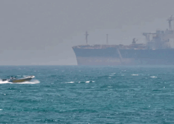 ഇന്ത്യൻ ടാങ്കറുകൾക്ക് നേരെയുള്ള ഇറാൻ ആക്രമണം: ഹൊർമുസ് കടക്കുന്ന ഏതൊരു കപ്പലിനെയും ‘ശത്രുപക്ഷത്തുള്ളവരായി’ കാണക്കാക്കുമെന്ന്  ഐആർജിസിയുടെ വിശദീകരണം