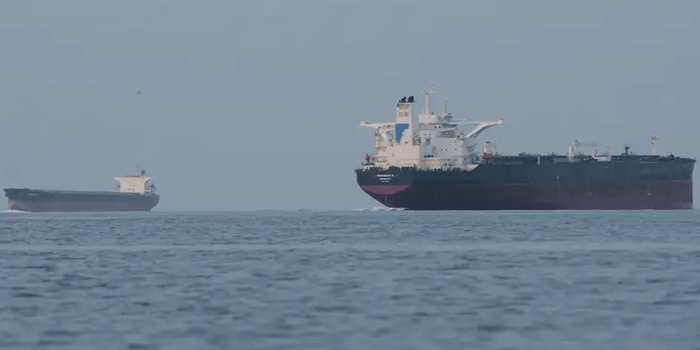 ‘കാര്യമൊക്കെ കാര്യം, ലോഹ്യമൊക്കെ ലോഹ്യം; ഇനി ആക്രമിച്ചാൽ പ്രത്യാഘാതമുണ്ടാകും‘: കപ്പലുകൾക്കു നേരെയുണ്ടായ ആക്രമണത്തിൽ ഇറാനോട് പ്രതികരിച്ച് ഇന്ത്യ