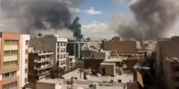 “ഇന്ത്യക്കാര് ഉടന് ഇറാന് വിടണം”, സുരക്ഷിത പാതകൾ ഉപയോഗിച്ച് മാത്രം സഞ്ചരിക്കുക, എംബസിയുമായി ആലോചിക്കാതെ അന്താരാഷ്ട്ര കര അതിർത്തികളിലേക്ക് പോകരുത്, നിര്ദേശവുമായി കേന്ദ്ര സര്ക്കാര്