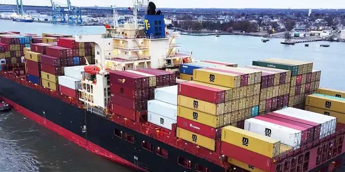 ഇറാൻ ആക്രമിച്ചത് എം.എസ്.സി ഫ്രാൻസിസ്‌ക, ലൈബീരിയൻ പതാകയുള്ള എപാമിനോണ്ടസ്? രഹസ്യമായി ഹോർമുസ് കടക്കാൻ ശ്രമിച്ച രണ്ട് കപ്പലുകൾ പിടികൂടി, മൂന്നാമതായി ഒരു ഗ്രീക്ക് കപ്പൽകൂടി ലക്ഷ്യമിട്ടു- ഇറാൻ!! പിടികൂടിയതിലൊന്ന് ഇന്ത്യയിലേക്ക് യാത്ര തിരിച്ച എപാമിനോണ്ടാസ്