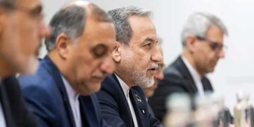 ഇനി ചർച്ച നടത്തേണ്ടത് യുഎസ് മുന്നോട്ട് വെക്കുന്ന നിബന്ധകൾക്ക് അനുസൃതമായിരിക്കരുത്, പകരം ഇറാൻ മുന്നോട്ടുവെക്കുന്ന നിബന്ധനകൾക്കനുസരിച്ചായിരിക്കം- മധ്യസ്ഥരായ പാക്കിസ്ഥാനെ കണ്ട് നിലപാട് വ്യക്തമാക്കി ഇറാൻ