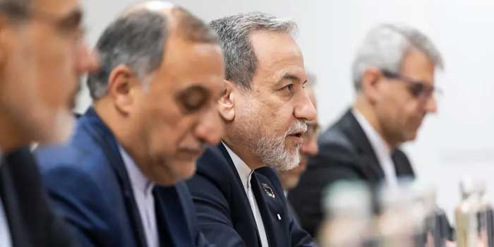 ഇനി ചർച്ച നടത്തേണ്ടത് യുഎസ് മുന്നോട്ട് വെക്കുന്ന നിബന്ധകൾക്ക് അനുസൃതമായിരിക്കരുത്, പകരം ഇറാൻ മുന്നോട്ടുവെക്കുന്ന നിബന്ധനകൾക്കനുസരിച്ചായിരിക്കം- മധ്യസ്ഥരായ പാക്കിസ്ഥാനെ കണ്ട് നിലപാട് വ്യക്തമാക്കി ഇറാൻ