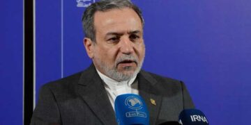 രണ്ടുവള്ളത്തിലും കാലിടാനാകില്ല… വെടിനിർത്തൽ വേണോ, അതോ ഇസ്രയേൽ വഴിയുള്ള യുദ്ധം തുടരണമോ? രണ്ടിലൊന്ന് അമേരിക്ക തീരുമാനിക്കണം!! ഒരേസമയം വെടിനിർത്തലും ഇസ്രായേലിനെ മുൻനിർത്തിയുള്ള യുദ്ധവും മുന്നോട്ട് കൊണ്ടുപോകാൻ അമേരിക്കയ്ക്ക് കഴിയില്ല, വാഗ്ദാനങ്ങൾ പാലിക്കാൻ അവർ തയ്യാറാകുമോ എന്ന് ലോകം ഉറ്റുനോക്കുകയാണ്- ഇറാൻ