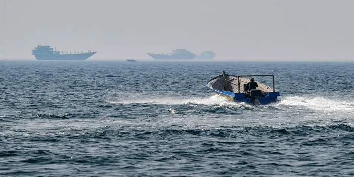 യുഎസ് കടൽക്കൊള്ളയ്ക്ക് തയ്യാറെടുക്കുന്നു; ‘ഇറാനിയൻ തുറമുഖങ്ങൾക്ക് നേരെ ആക്രമണമുണ്ടായാൽ ഗൾഫിലോ ഒമാൻ ഉൾക്കടലിലോ ഒരു തുറമുഖവും സുരക്ഷിതമായിരിക്കില്ലെന്ന് ഓർത്തുവച്ചോളൂ‘- ഐആർജിസി