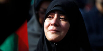 “കടുപ്പം കൂടിയ പ്രഹരം വരാനിരിക്കുന്നതേയുള്ളൂ…”  വൈകും മുമ്പ് കരാറിന് തയ്യാറാകണം, ഇറാന്റെ അടിസ്ഥാന സൗകര്യങ്ങള്‍  തകര്‍ത്ത് തരിപ്പണമാക്കി അമേരിക്ക, ഹോര്‍മുസ് കടലിടുക്ക്  പഴയതുപോലെയാകില്ല, യുഎസ്  വിഫല നീക്കങ്ങള്‍ ഉപേക്ഷിക്കണമെന്ന് ഇറാന്‍, ഇസ്രയേലിനു നേരെ മിസൈലുകള്‍ തൊടുത്ത് ഹിസ്ബുല്ലയും ഹൂതികളും