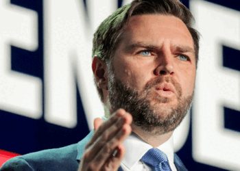 ‘ഞങ്ങളുടെ കൈയ്യിൽ ഇതുവരെ ഉപയോഗിച്ചിട്ടില്ലാത്ത ആയുധങ്ങൾ ഉണ്ടെന്ന് ഇറാൻ അറിയും; പരമാവധി നോക്കിയിട്ടും  സമീപനം മാറ്റാൻ തയ്യാറല്ലയെങ്കിൽ മാരകായുധ പ്രയോ​ഗത്തിനുള്ള തീരുമാനത്തിൽ യുഎസ് പ്രസിഡന്റ് എത്തിച്ചേരും‘:ജെ.ഡി. വാൻസ്