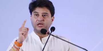 “ചൂടിനെ മറികടക്കാന്‍ ഉള്ളി പോക്കറ്റിലിട്ടാല്‍ മതി”, 51 ഡിഗ്രി ചൂടിൽ പോലും ഞാന്‍ എസി ഉപയോഗിക്കാറില്ലെന്ന് കേന്ദ്രമന്ത്രി ജ്യോതിരാദിത്യ സിന്ധ്യ