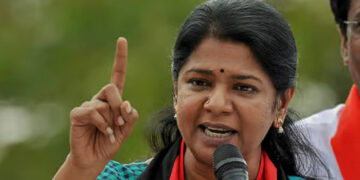 വനിതാ സംവരണ ബില്‍ ഒരു കെണിയാണ്, ബിജെപി സ്ത്രീകളെ മനുഷ്യ കവചമായി ഉപയോഗിക്കുന്നു, നിയമം പ്രാബല്യത്തില്‍ വന്നിട്ടുണ്ടെങ്കില്‍ ചര്‍ച്ചയുടെ ഉദ്ദേശ്യമെന്താണ്?? ഈ സഭയോട് നിങ്ങള്‍ക്ക് എന്ത് ബഹുമാനമാണ് ഉള്ളത്? തങ്ങള്‍ അവസാനം വരെ പ്രതിഷേധിക്കുമെന്ന് കനിമൊഴി