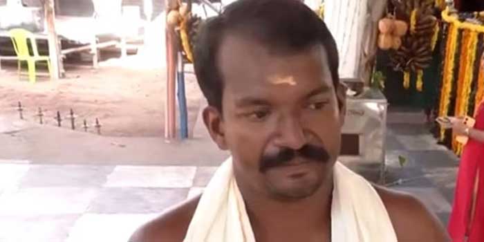 100 കഷ്ണം കല്ലുകളാണ് ശരീരത്തിൽനിന്ന് എടുത്തത്‌, ഡോക്ടർമാരെത്തി മുറിവ് ഡ്രസ് ചെയ്യുമ്പോഴാണ് ശരിക്കും നരകം കാണുന്നത്, 15 ദിവസത്തോളം മുറിവുകൾ വൃത്തിയാക്കി മരുന്നു വയ്ക്കുമ്പോഴത്തെ വേദന ഓർക്കാൻ പോലും പറ്റില്ല… മരിച്ചെന്നു വിധിയെഴുതി പോസ്റ്റ്‌മോർട്ടം ഹാളിലേക്കു കൊണ്ടുപോയി, അവിടെവച്ച് ആരോ എന്റെ കൈ അനങ്ങുന്നത് കണ്ടു.. പുറ്റിങ്ങൽ വെടിക്കെട്ട് ദുരന്തത്തിൽ നിന്ന് രക്ഷപ്പെ‌ട്ട കണ്ണൻ