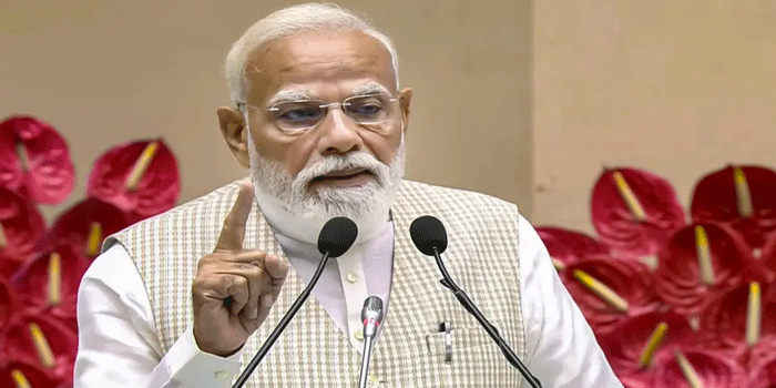 ‘പുതുയു​ഗ തുടക്കം; പതിറ്റാണ്ടുകളുടെ കാത്തിരിപ്പിന് വിരാമമാകുന്നു‘- വനിതാ സംവരണ ബിൽ നടപ്പാക്കുന്നതിനായുള്ള പ്രത്യേക പാർലമെന്റ് സമ്മേളനം ഉടൻ വിളിച്ചു ചേർക്കുമെന്ന് പ്രഖ്യാപിച്ച്  പ്രധാനമന്ത്രി