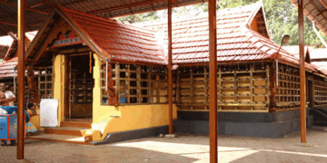 പന്തളം കൊട്ടാരത്തിൽ മോഷണം; തിരുവാഭരണത്തിലെ കാണിപ്പൊന്ന് നഷ്ടമായി; കൈക്കലാക്കി മുങ്ങിയത് ദർശനത്തിനെത്തിയ ആൾ