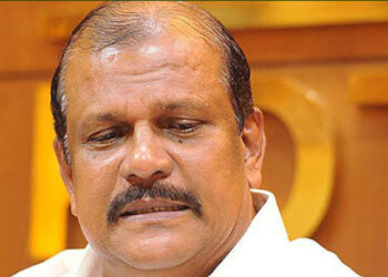 ബിജെപിയുടെ മാന്യത കൊണ്ടാണ് ക്രിസ്ത്യാനികളെ ചുമന്നുകൊണ്ട് നടക്കുന്നത്… ചില പിതാക്കന്മാര്‍ക്ക് ബിജെപി എന്ന് കേട്ടാൽ ഹാൽ ഇളകും. ഇവർക്കൊന്നും തലക്ക് സ്ഥിരതയില്ല,  രാജ്യത്ത് ആകെ രണ്ടേകാൽ ശതമാനം മാത്രമേ ക്രിസ്ത്യാനിയുള്ളൂ, പിന്നെന്തിനാ ഇങ്ങനെ കിടന്നുചാടുന്നത്?? – പി സി ജോർജ്