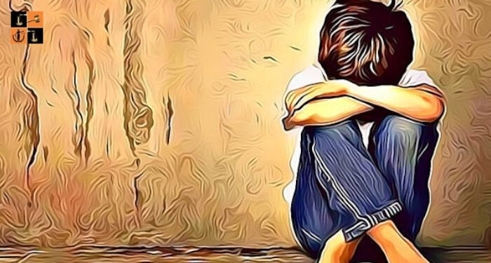 15 കാരനെ മദ്യ ലഹരിയില്‍ തല്ലിച്ചതച്ച് പിതാവ്,, വടിയും കസേരയും ഉപയോഗിച്ച് പൊതിരെ തല്ലി, കുട്ടി ഗുരുതരപരിക്കുകളുമായി ആശുപത്രിയില്‍