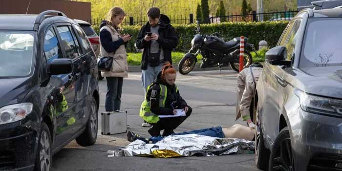 ആദ്യം അക്രമി തെരുവിൽ സാധാരണക്കാർക്കെതിരെ വെടിയുതിർത്തു, പിന്നാലെ സൂപ്പർമാർ‍ക്കറ്റിൽ കയറി ആളുകളെ ബന്ദികളാക്കി!! യുക്രൈനിൽ വെടിവെപ്പിൽ മരണം ആറായി, 10 പേർക്ക് പരുക്ക്, മോസ്‌കോ സ്വദേശിയായ അക്രമിയെ സുരക്ഷാസേന വധിച്ചു