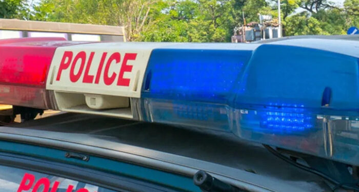 വാഹനം പാര്‍ക്ക് ചെയ്തതിനെ ചൊല്ലി തര്‍ക്കം, മൂര്‍ച്ചയുള്ള കത്തികൊണ്ട് 42 കാരന്റെ തല അറുത്തെടുത്ത് യുവാവ്, പ്രതിയെ നാട്ടുകാര്‍ തല്ലിക്കൊന്നു