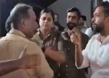‘പ്രതിയെ പിടിക്കാൻ വന്നതാണ്, നിന്റെ ഭർത്താവ് എന്താണ് പോയത്’? യൂത്ത് ലീ​ഗ് പ്രവർത്തകനായി രാത്രിയിൽ പ്രസവിച്ച് കിടക്കുന്ന യുവതിയുടെയടക്കമുള്ളവരുടെ റൂമിൽ കയറി പുരുഷ പോലീസിന്റെ പരിശോധന…പ്രതിഷേധം ശക്തമാകുന്നു