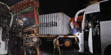 പൊലീസുകാർ സഞ്ചരിച്ച ബസ് കണ്ടെയ്‌നർ ലോറിയുമായി കൂട്ടിയിടിച്ചു, നിരവധി പേർക്ക് പരിക്ക്