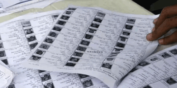 പുതുച്ചേരിയിൽ പോളിങ് ചാകര; ഔസുഡു മണ്ഡലത്തിൽ 92.04 ശതമാനം വോട്ടർമാരും സമ്മതിദാനാവകാശം വിനിയോ​ഗിച്ചു;  കേരളത്തിലും കുറവല്ല; വൈകുന്നേരം  അഞ്ച് മണിവരെ 75% പോളിങ്