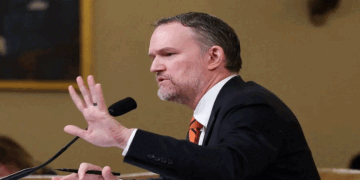 ‘ഇന്ത്യയെ മെരുക്കുക പ്രയാസം; തർക്കങ്ങൾ നിലനിൽക്കുന്നുണ്ടെങ്കിലും ചില കാര്യങ്ങളിൽ  യോജിപ്പിലെത്താൻ സാധിക്കുമായിരിക്കും‘: ഇന്ത്യ-യു.എസ്. ഉഭയകക്ഷി വ്യാപാരക്കരാർ ചർച്ചയ്ക്ക് പിന്നാലെ അമേരിക്കൻ വ്യാപാര പ്രതിനിധി ജാമീസൺ ഗ്രീർ