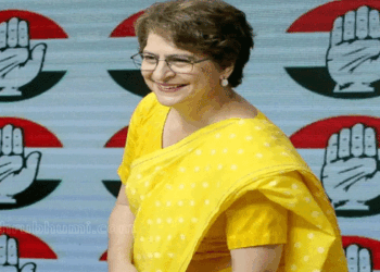 ‘എൻഡിഎ ആദ്യമായി പരാജയം നുണഞ്ഞു; ബിൽ പാസായാലും ഇല്ലെങ്കിലും ജയിക്കുമെന്ന് അവർ കരുതി, പക്ഷെ അവരുടെ ഗൂഢാലോചനയ്ക്ക് തിരിച്ചടിയുണ്ടായി; അത് NDA യുടെ കരിദിനമായി’: പ്രിയങ്കാ ​ഗാന്ധി