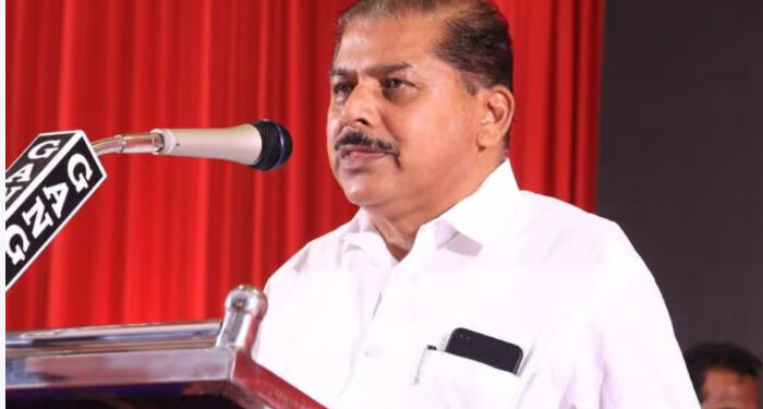 ചൂടു മൂത്തപ്പോൾ തോൽവി ഭയന്ന് ജി സുധാകരന്റെ കിളി പോയി… ഭുവനേശ്വരനെ കൊന്നത് എസ്.എഫ്.ഐ.ക്കാരാണെങ്കിൽ അന്നത്തെ എസ്.എഫ്.ഐ. നേതാവ് സുധാകരനല്ലേ?? 10 വോട്ടിന് വേണ്ടി നെറികെട്ട കാര്യങ്ങള് പ്രചരിപ്പിക്കുകയാണ്, ഒരു സ്ത്രീയെക്കുറിച്ച് ഇങ്ങനെയാണോ പറയുന്നത്?? രൂക്ഷ വിമര്ശനവുമായി ആര് നാസര്