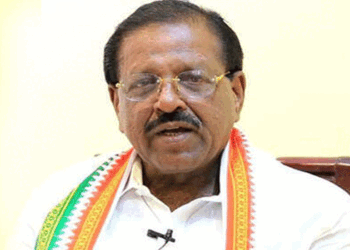 ” പെണ്ണ് ഒരുമ്പെട്ടാൽ ബ്രഹ്മനും തടുക്കാനാവില്ല”- പാലക്കാട് ബിജെപി വോട്ടിന് പണം നൽകിയെന്ന വിവാദത്തിൽ പ്രതികരിച്ച് രാജ്മോഹൻ ഉണ്ണിത്താൻ;  ‘ശോഭ സുരേന്ദ്രനെ അയോഗ്യയാക്കണം‘- രാജ്മോഹൻ ഉണ്ണിത്താൻ