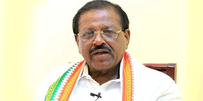 ” പെണ്ണ് ഒരുമ്പെട്ടാൽ ബ്രഹ്മനും തടുക്കാനാവില്ല”- പാലക്കാട് ബിജെപി വോട്ടിന് പണം നൽകിയെന്ന വിവാദത്തിൽ പ്രതികരിച്ച് രാജ്മോഹൻ ഉണ്ണിത്താൻ;  ‘ശോഭ സുരേന്ദ്രനെ അയോഗ്യയാക്കണം‘