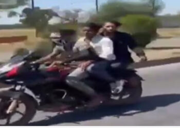 കയ്യില്‍ തോക്ക് പിടിച്ചും  കൈവിട്ട് ബൈക്കോടിച്ചും റീല്‍സ് ചിത്രീകരണം,  ലോറിയിലിടിച്ച് മൂന്ന് സഹോദരന്മാര്‍ക്ക് ദാരുണാന്ത്യം