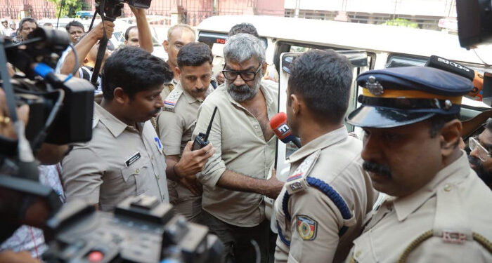 വോട്ട് ചെയ്യാന്‍ ജാമ്യം അനുവദിക്കണമെന്ന രഞ്ജിത്തിന്റെ ഹര്‍ജി കോടതി തള്ളി, ജയിലിലുള്ളയാള്‍ക്ക് വോട്ട് ചെയ്യാന്‍ അവകാശമില്ലെന്ന് പ്രോസിക്യൂഷന്‍