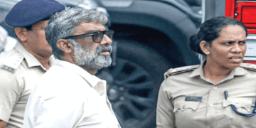 ‘സംഭവ സമയം കാരവാനിലുണ്ടായിരുന്നത് രഞ്ജിത്ത് മാത്രം; സെറ്റിലുള്ളവർക്ക് സംഭവം അറിയാം; അതിക്രമത്തിന് പിന്നാലെ നടിയെ ഫോണിൽ വിളിക്കാൻ സംവിധായകന്റെ നിരന്തര ശ്രമം’- കൊച്ചി സിറ്റി പോലീസ് കമ്മിഷണർ