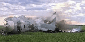 റഷ്യൻ സൈനിക വിമാനം തകർന്നു വീണു; വിമാനത്തിലുണ്ടായിരുന്ന 29 പേരും കൊല്ലപ്പെട്ടു; സംഭവം ക്രൈമിയയിൽ