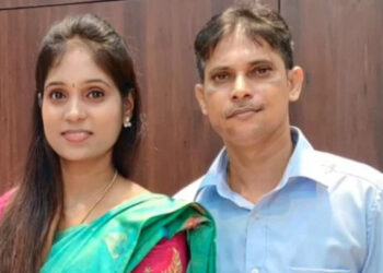 തെറ്റുകള്‍ ക്ഷമിച്ച് കൂടെ ജീവിക്കണമെന്നഭ്യര്‍ത്ഥിച്ചിട്ടും ചെവിക്കൊണ്ടില്ല, ഇൻഫ്ളുവൻസറെ വെട്ടിക്കൊന്ന് ഭര്‍ത്താവ് ആത്മഹത്യ ചെയ്തു, കൊല്ലപ്പെട്ടത് ‘ശ്രീ സായ് സിൽക്ക്‌സ് ഉടമ