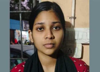 ഒരു കുഞ്ഞിനെ തന്നെ നോക്കാൻ സാധിക്കുന്നില്ല, അതിനിടയിൽ രണ്ടാമത്തെ കുഞ്ഞും… ജനിച്ചയുടൻ ഷംന ബ്ലേഡുകൊണ്ട് കുഞ്ഞിന്റെ കഴുത്തറുത്തു, പിന്നാലെ മുഖത്ത് കൈകൊണ്ടമർത്തി ശ്വാസം മുട്ടിച്ച് മരണം ഉറപ്പാക്കി…