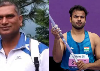 മദ്യപിച്ച്  അസഭ്യം പറഞ്ഞുകൊണ്ട് നിതന്തരം സന്ദേശമയക്കും, അമ്മമാരെ വരെ തെറി പറയുന്നു, ക്ഷമയുടെ അതിരുവിട്ടിരിക്കുന്നു,  നടപടി എടുക്കണം, നാവൽ സിങ്ങിനെതിരേ പരാതിയുമായി സുമിത് ആന്റില്‍